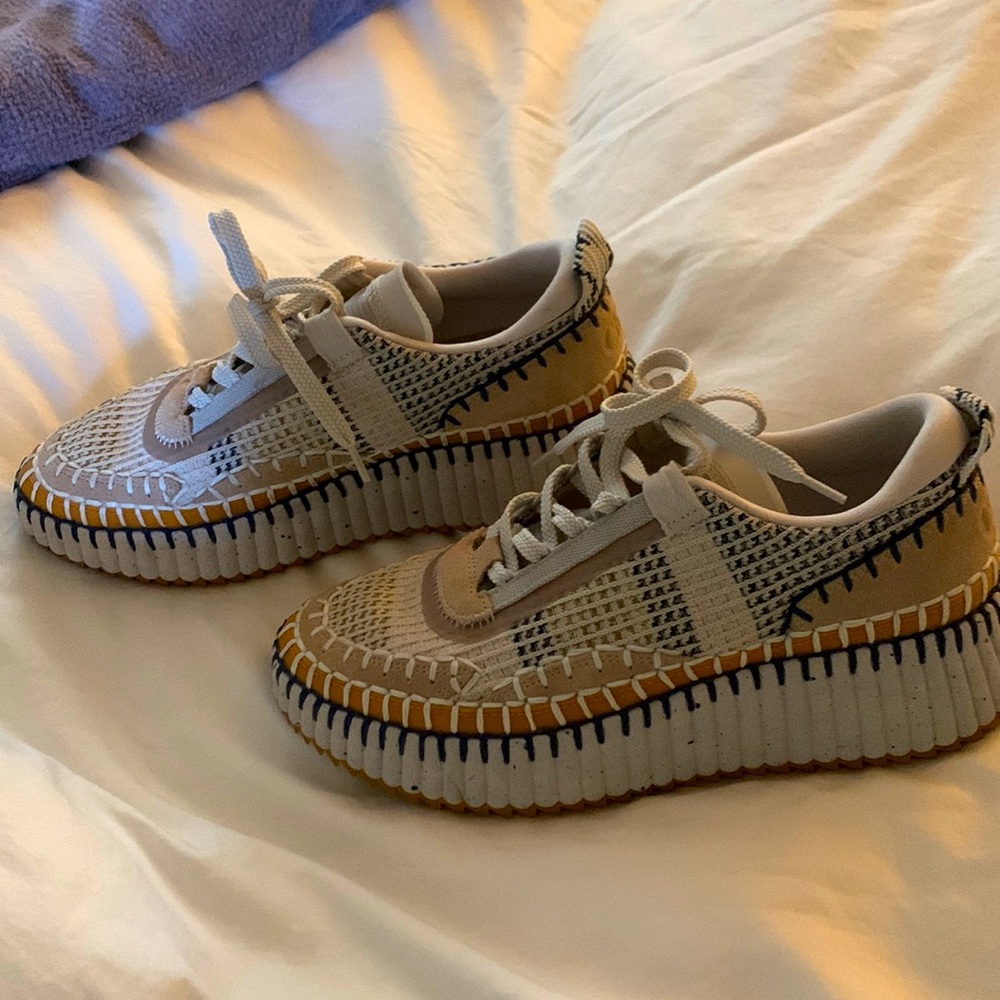 Nama platform sneaker (Like new)